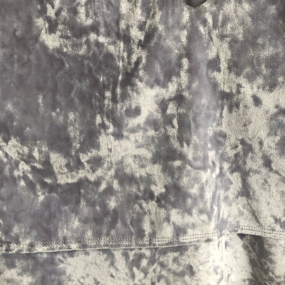 Express Velvet Tank - Picture 3 of 4